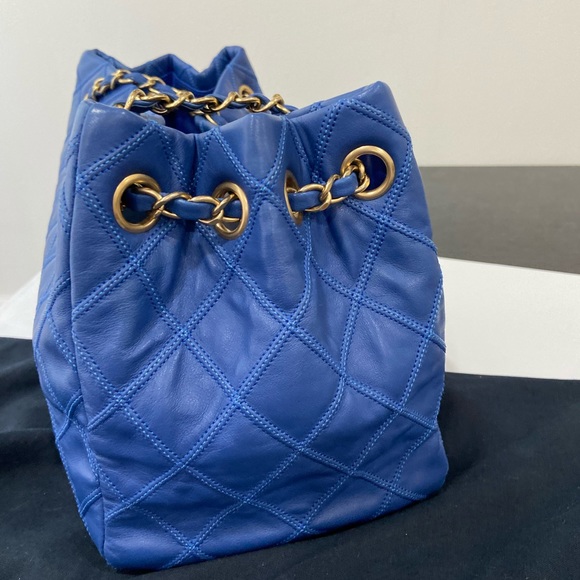 💙💙Gorgeous Chanel CC Quailted tote bag - Picture 3 of 11